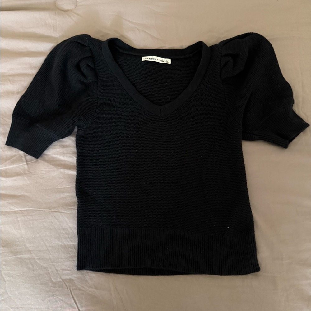 Abercrombie and fitch black puff sleeve knit top